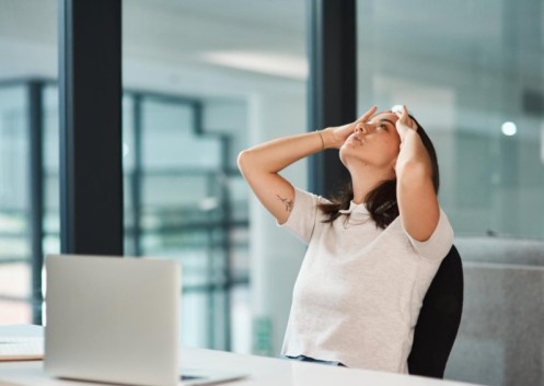 Como lidar com a ansiedade e o estresse no trabalho